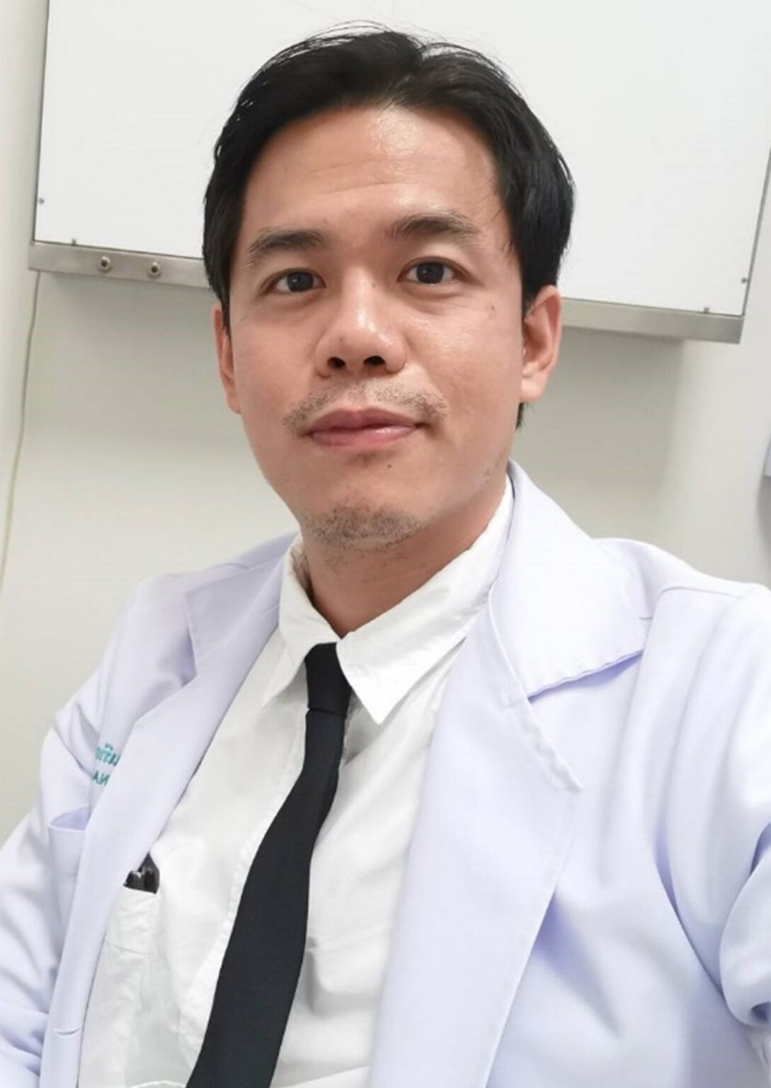 dr.thunyawat-1089x1536.jpg